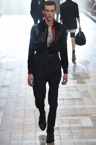 Look 41